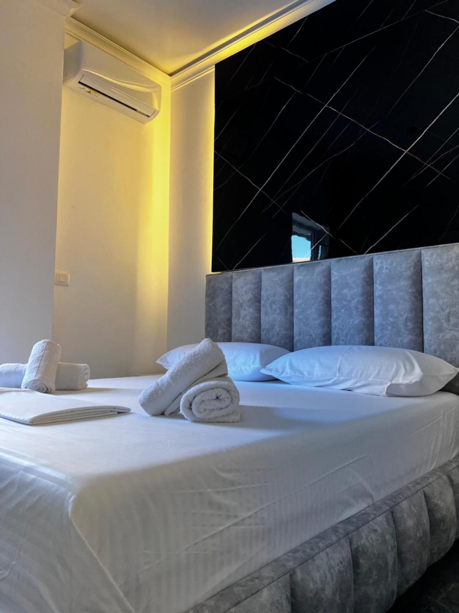 Noya Suites Sr Sarandë Exterior foto